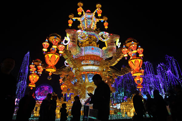 A sea of lanterns at Zigong festival