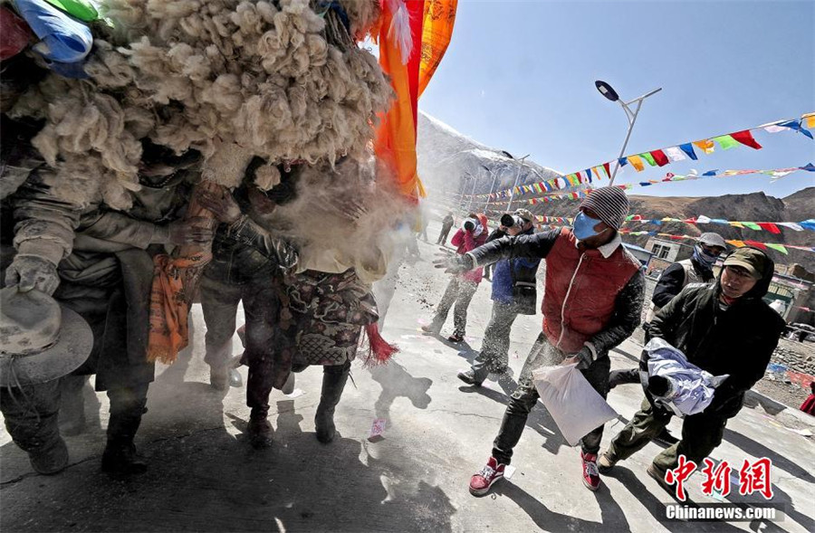 Tibetans celebrate 'Zanba Festival' in NW Qinghai