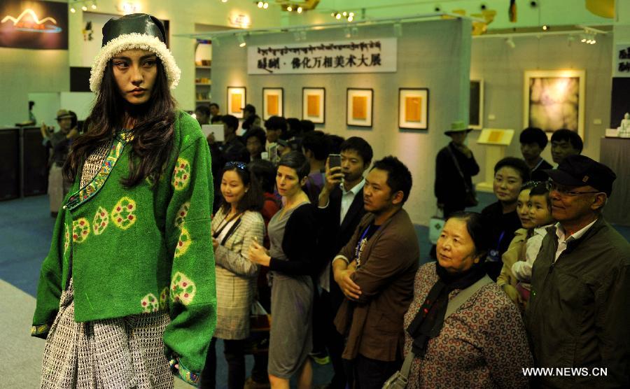 Models present Tibetan fashion