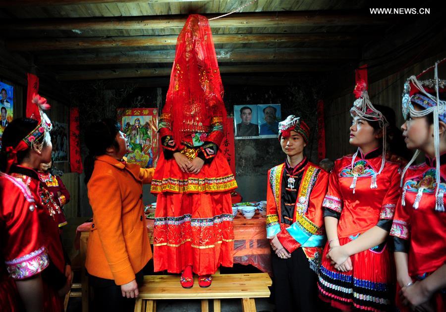 She ethnic people hold wedding ceremony in E China