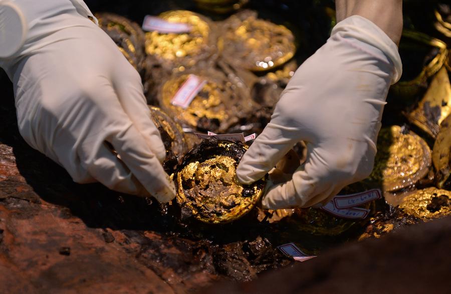 Unearthed gold cakes number rises to 285 at Haihunhou cemetery