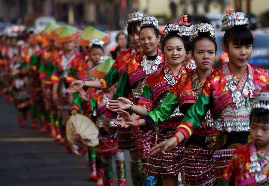 Huayao Dai ethnic people celebrate 'Huajie' festival