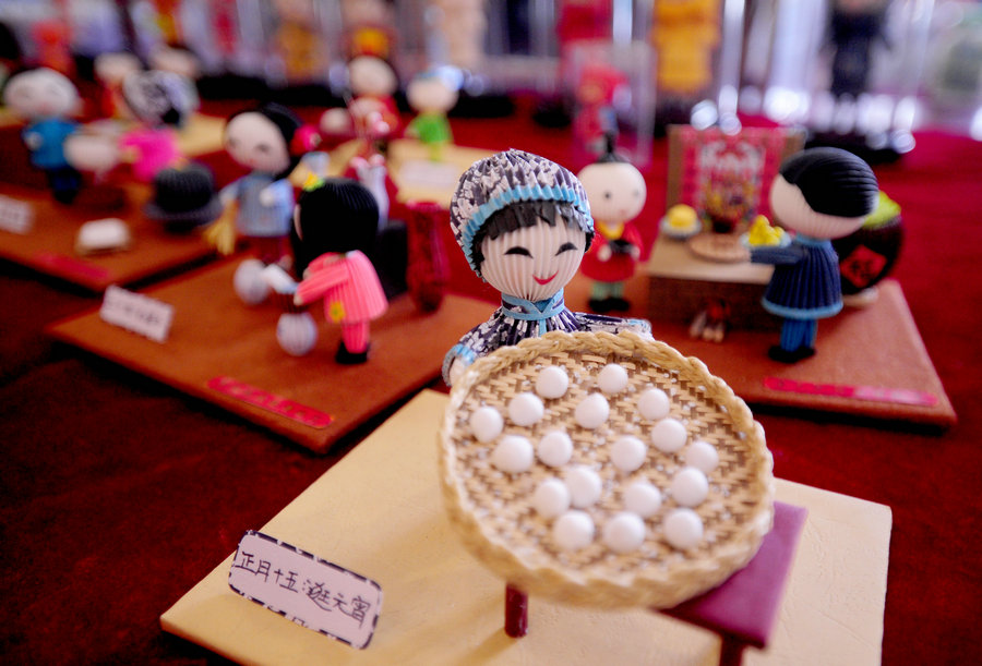 Intangible cultural heritage exhibition to celebrate Lantern Festival held in Shenyang