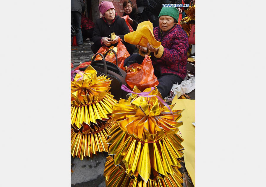 Ceremony held in C China to worship Fu Xi