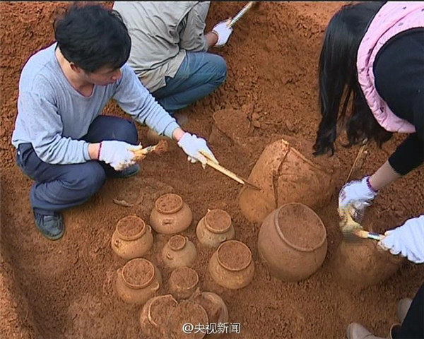 2,000-years-old tomb found in S China