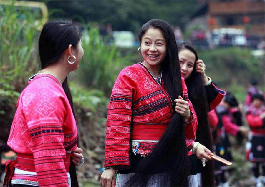 Yao women celebrate Long Hair Festival