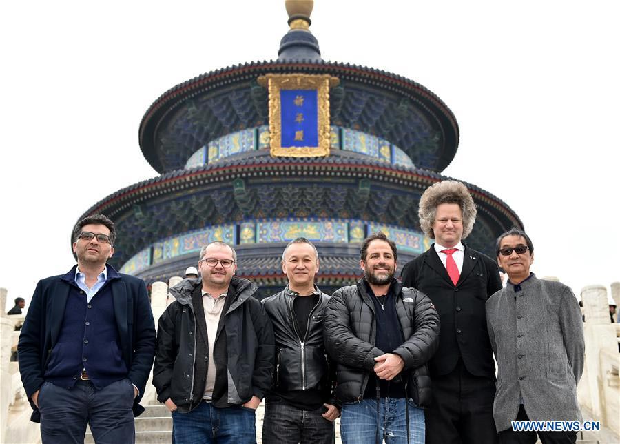 Jury members of Beijing Int'l Film Festival visit Temple of Heaven