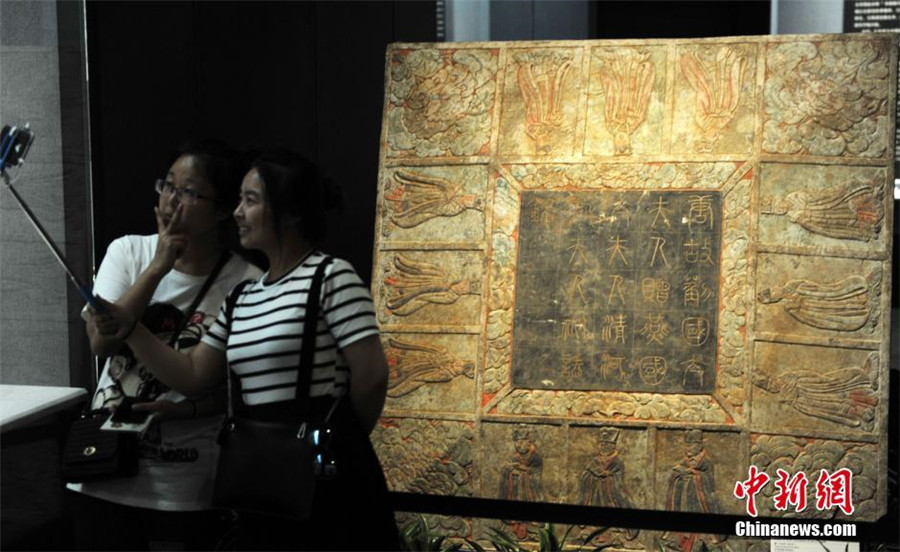 Cultural relics displayed in Hebei