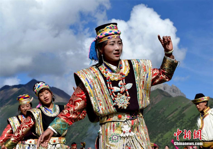 Tourism and cultural festival held in SW China’s Tibet