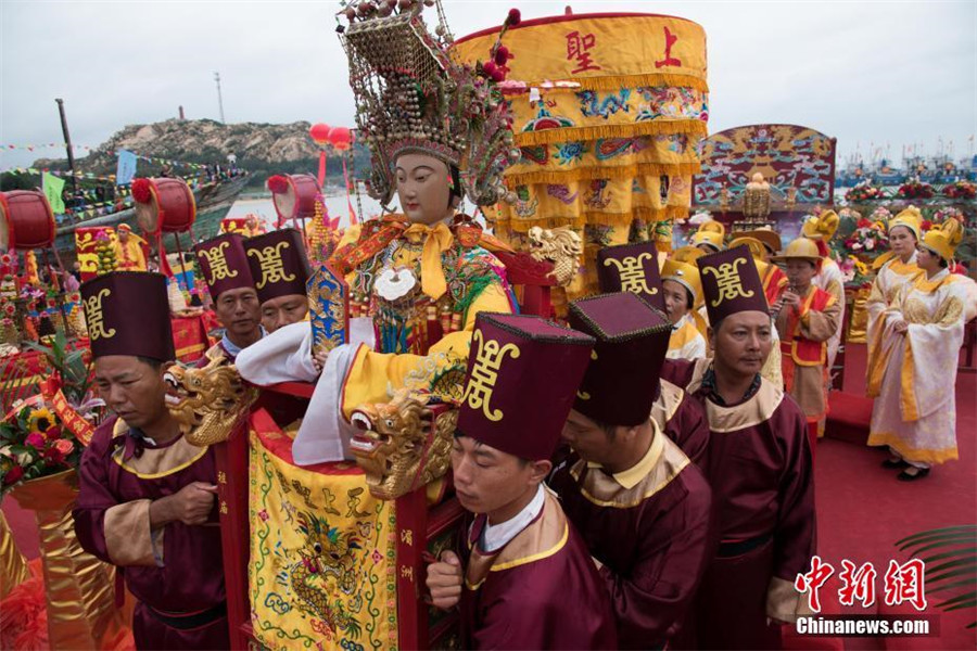 Ceremony held to worship Sea Goddess Mazu in E China's Fujian