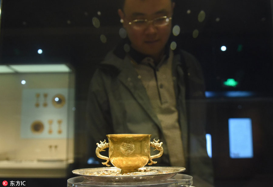 Oldies and 'goldies' on display in Hangzhou