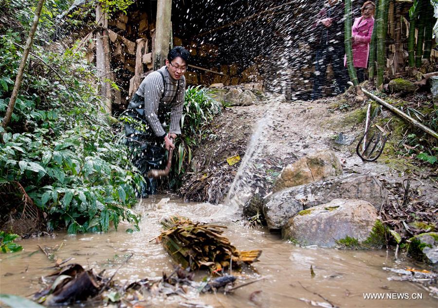 Chongqing develops 'Tuhuo' paper as tourism project