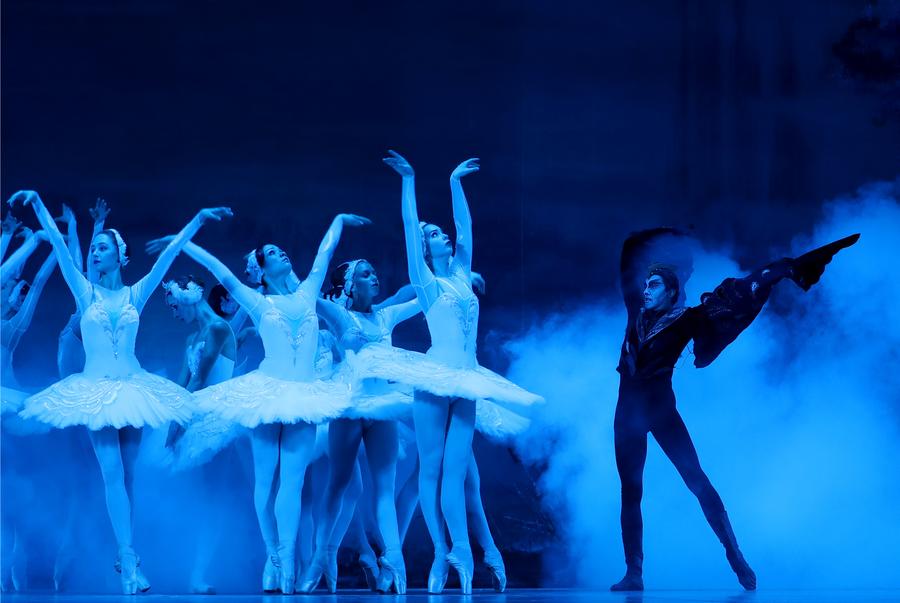 Russian dancers perform in ballet 'Swan Lake' in Beijing