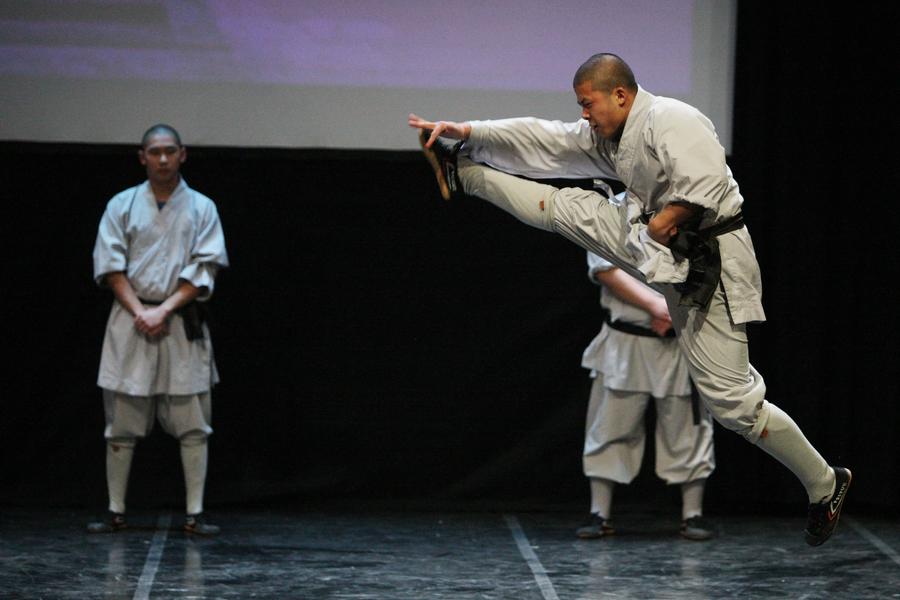 Chinese Shaolin martial arts hit Cypriot theater