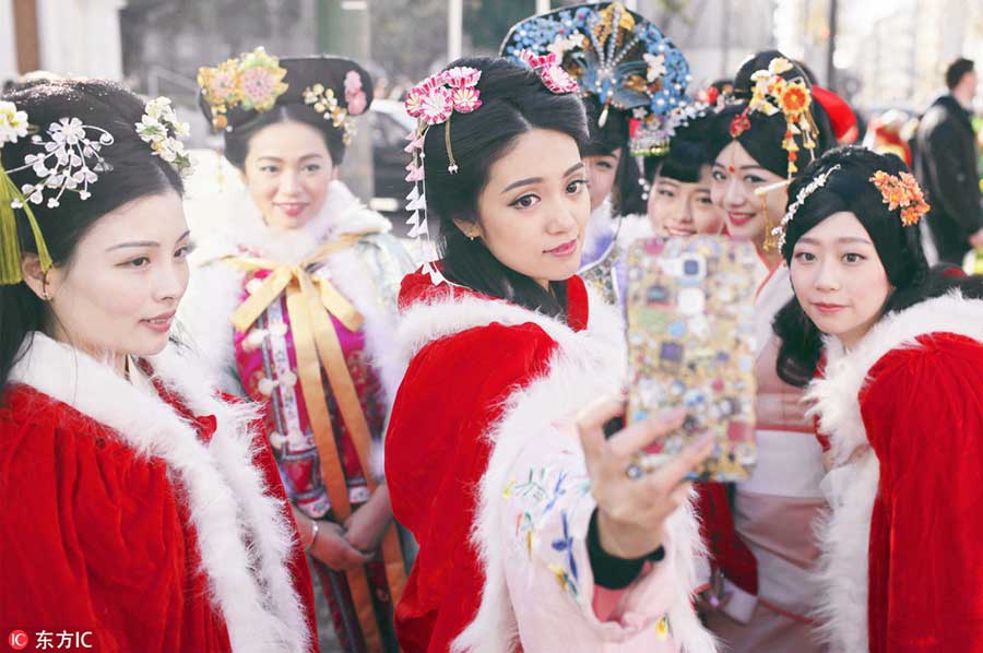 Traditional Chinese costume shines around the globe