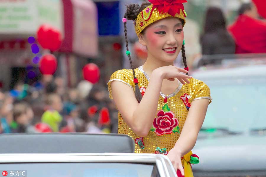 Traditional Chinese costume shines around the globe