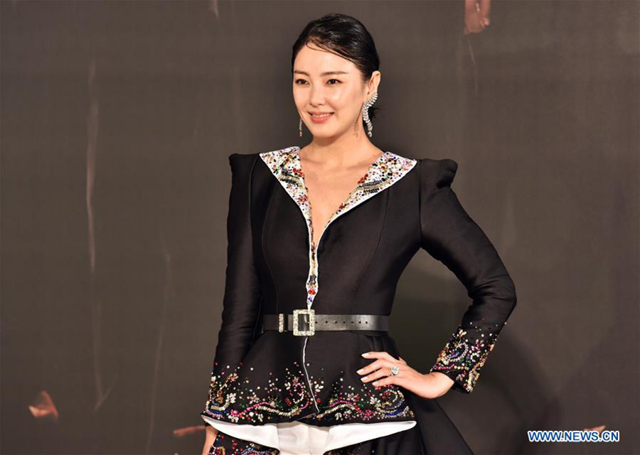 Stars dazzle on red carpet of 36th Hong Kong Film Awards