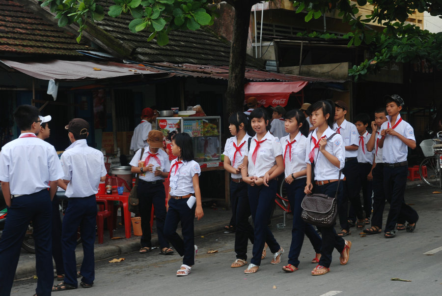 Vietnam as seen through Chinese photographers' lenses