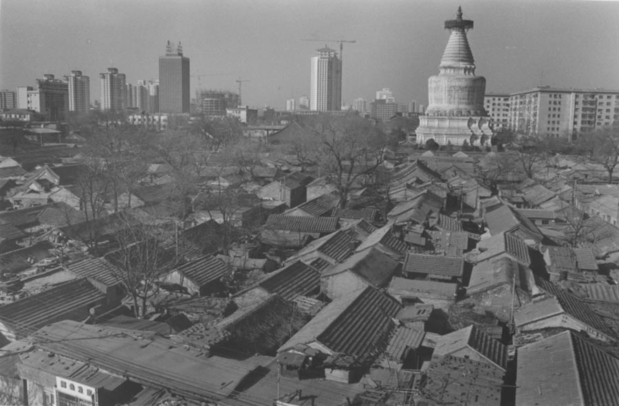 Photo exhibition traces history of hutong