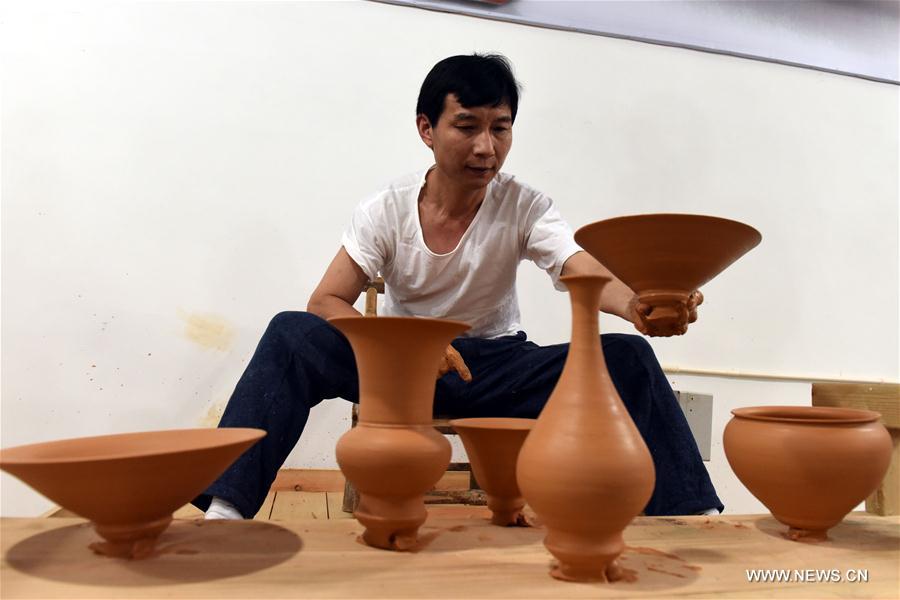 Workshop of unburned earthenwares in China's Jingdezhen