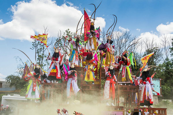 Across China: Women's rising role in Guizhou opera