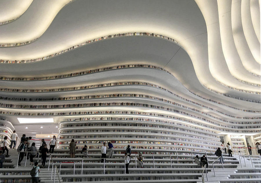 Magnificent new library in Tianjin becomes online hit