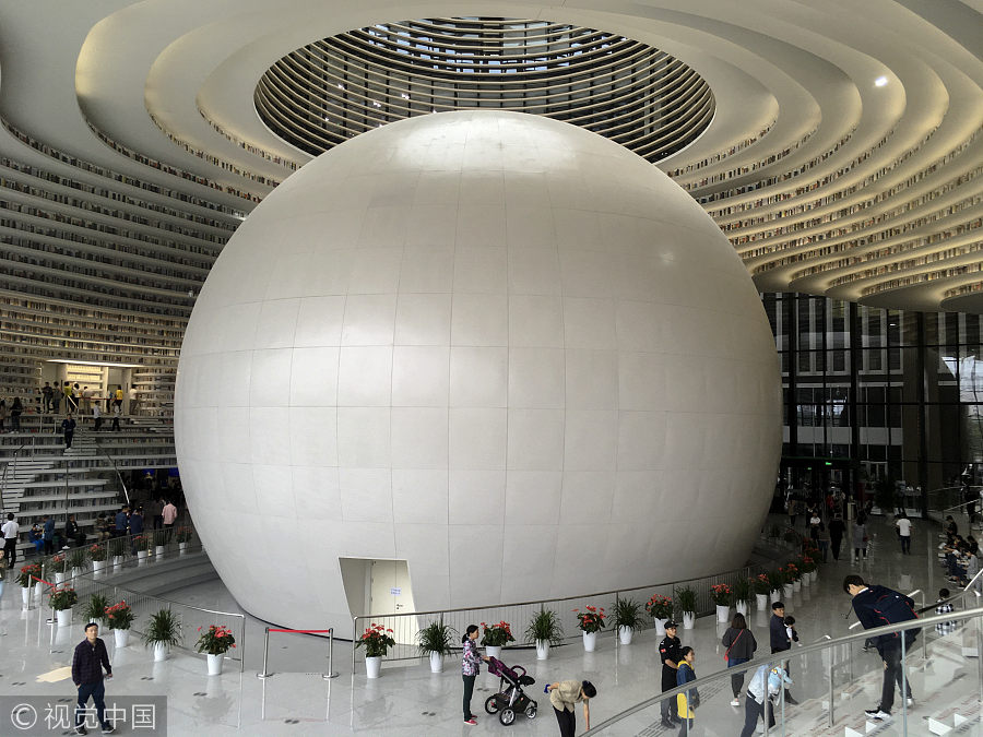 Magnificent new library in Tianjin becomes online hit