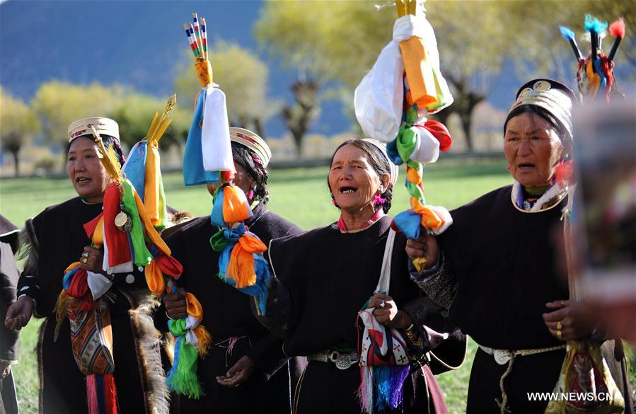 Tibetans celebrate Kongpo New Year