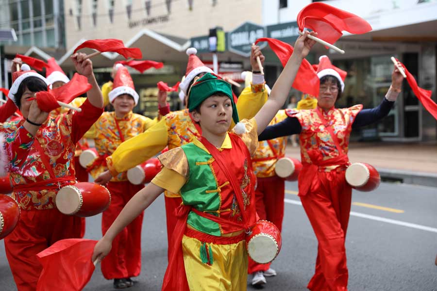 Chinese elements highlight 2017 Wellington Christmas parade