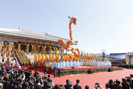 壬辰年清明公祭軒轅黃帝典禮舉行 萬人共祭始祖