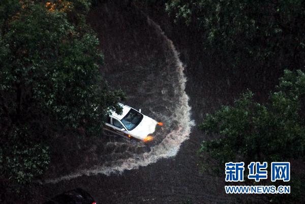 罕見暴雨沖擊北京 官方釋疑積水原因