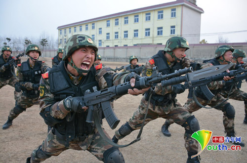 習(xí)大大新年賀詞鼓舞軍心 武警官兵2015蠻拼使命