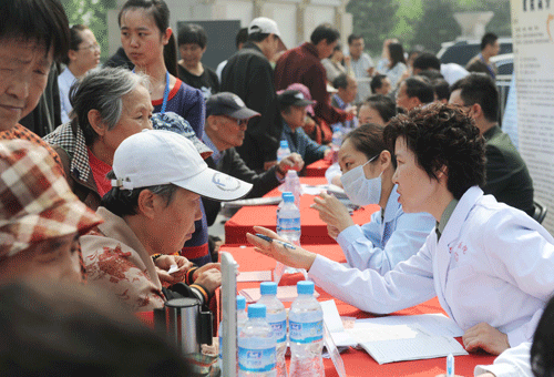 海淀區(qū)舉辦醫(yī)改惠民活動