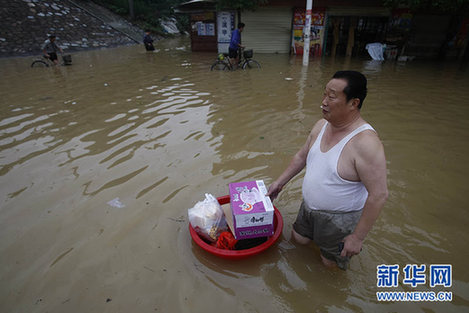 南方多省遭第二輪暴雨襲擊 部分城市被洪水圍困