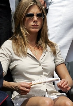 Aniston enjoys staying with Vince in Paris