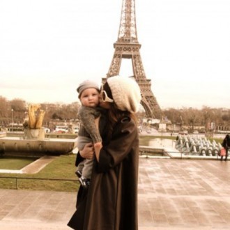 Nicole Richie takes Sparrow to Paris