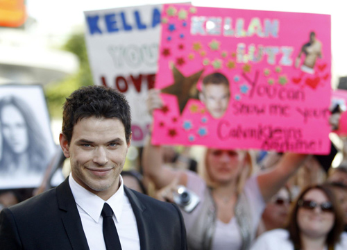 Cast members at premiere of 