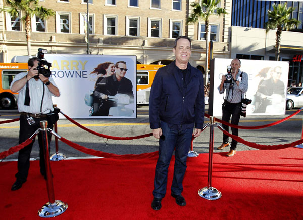 Hanks,Julia Roberts attend premiere of 'Larry Crowne' in Hollywood