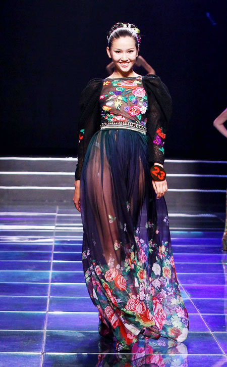 Chinese girl wins Asia Super Model Contest