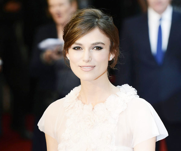 'Anna Karenina' premieres in London