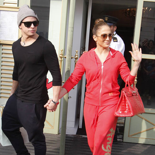 J.Lo's boyfriend signs confidentiality agreement