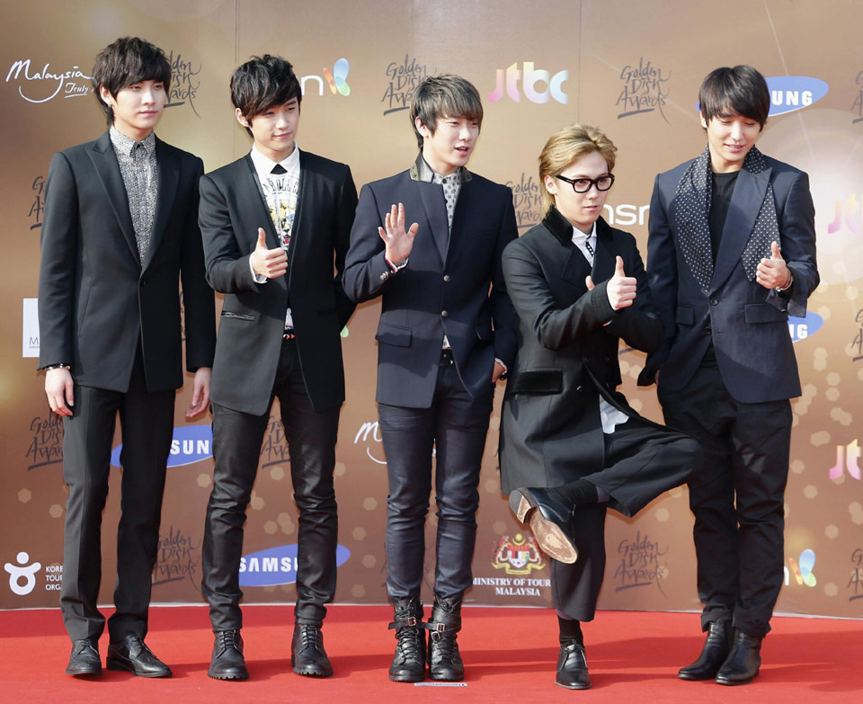 27th Golden Disk Awards held in South Korea