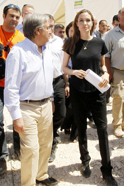 Angelina Jolie attends UN news conference in Syria