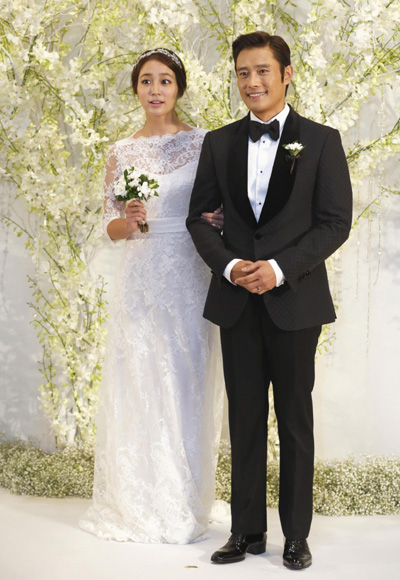 South Korean actor Lee Byung-hun marries