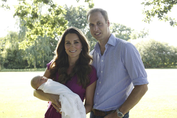 Prince William and Kate release family snapshots