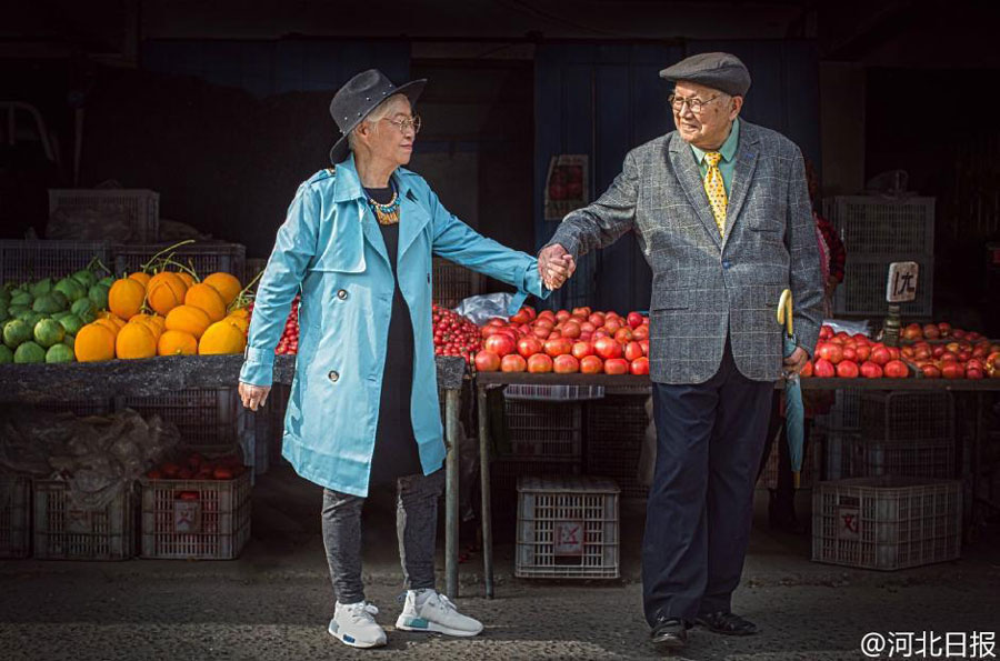 Senior couples take fashionable wedding photos