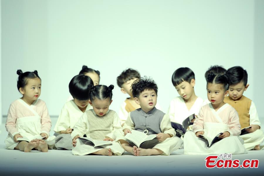 Children's fashion with Han costume style displayed in Beijing