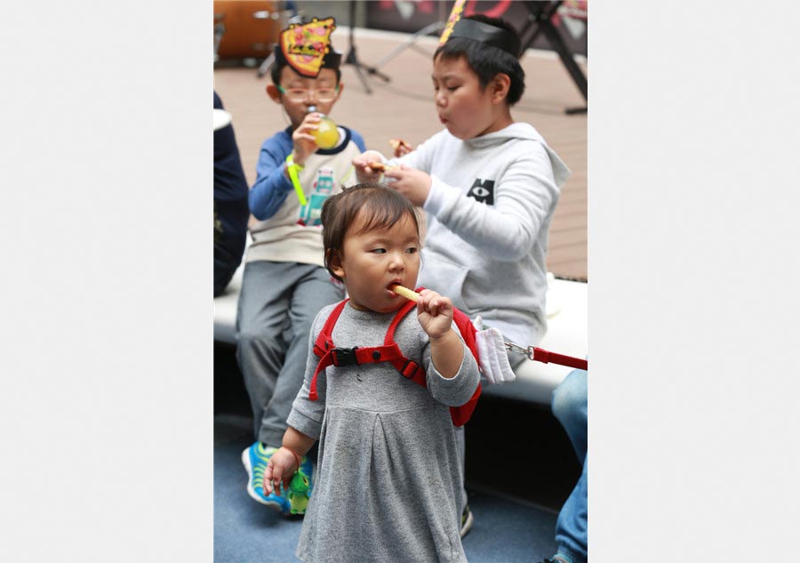 Taste buds tickled at Beijing's biggest pizza party