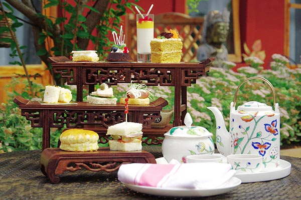 Hotel bistro offers high tea for spring