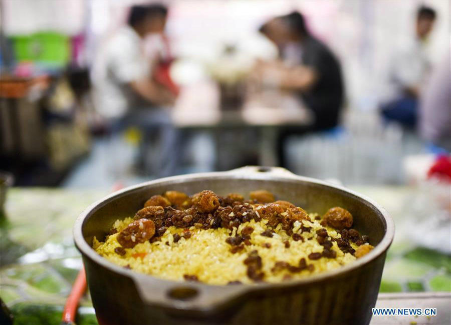 Night market in NW China's Xinjiang